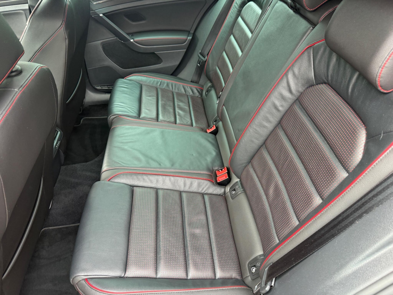 Used Volkswagen Golf 2017 for sale - 77633110: Photo 15