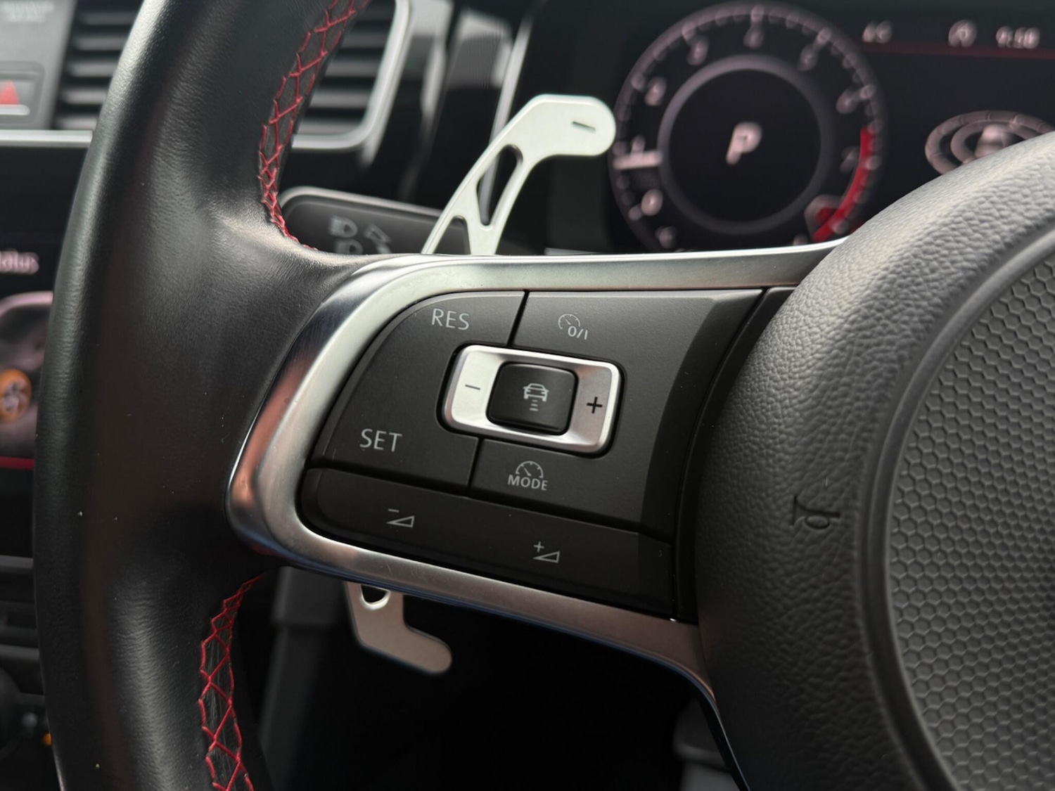 Used Volkswagen Golf 2017 for sale - 77633110: Photo 31