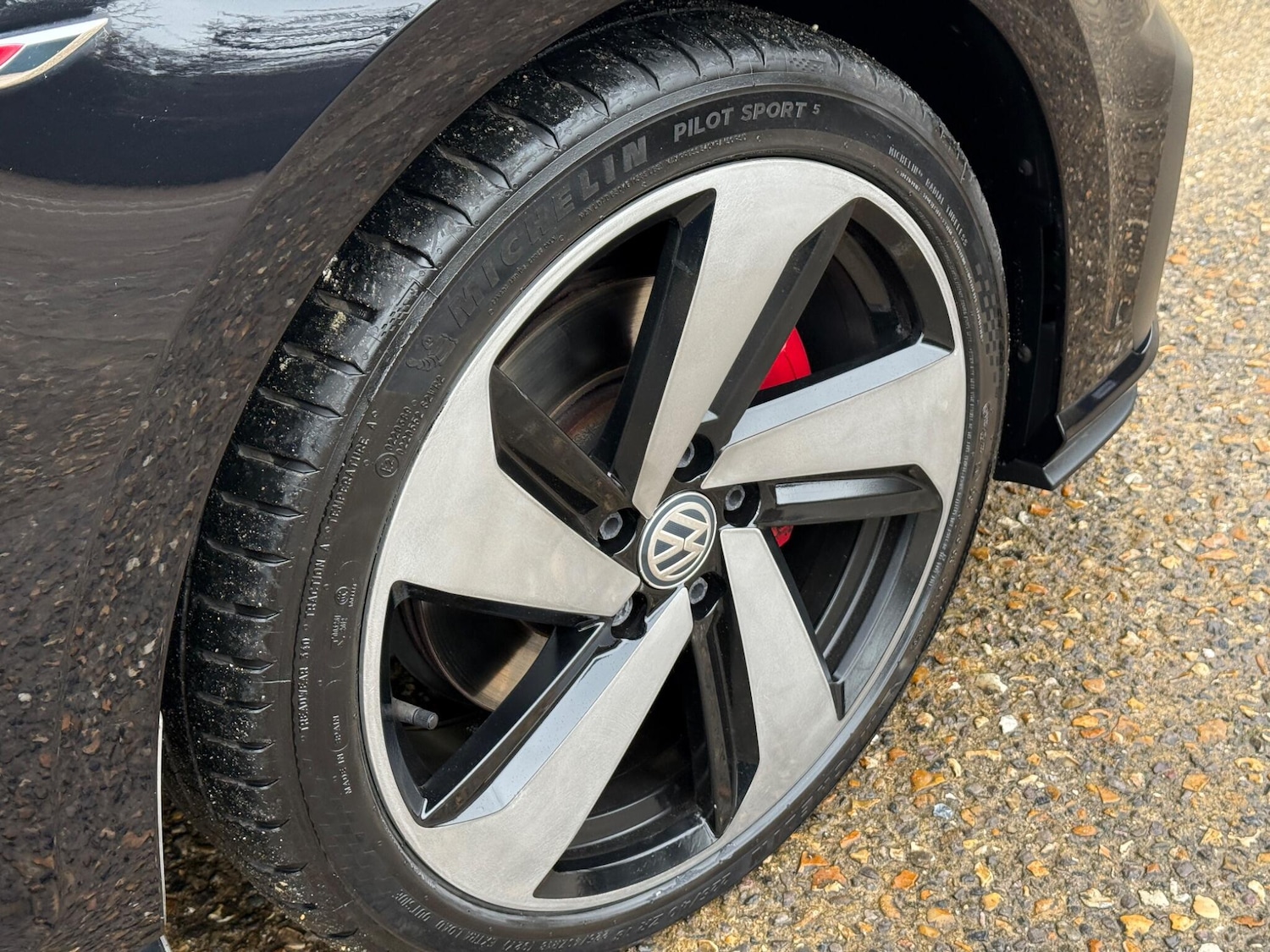 Used Volkswagen Golf 2017 for sale - 77633110: Photo 34