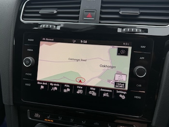 Used Volkswagen Golf 2017 for sale - 77633110: Photo