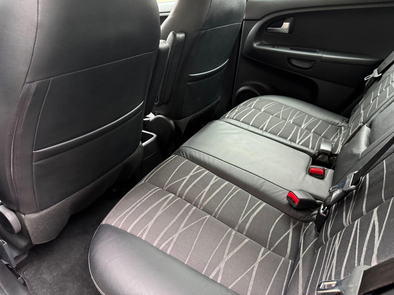 Used Kia Venga 2015 for sale - 77067132: Photo 21