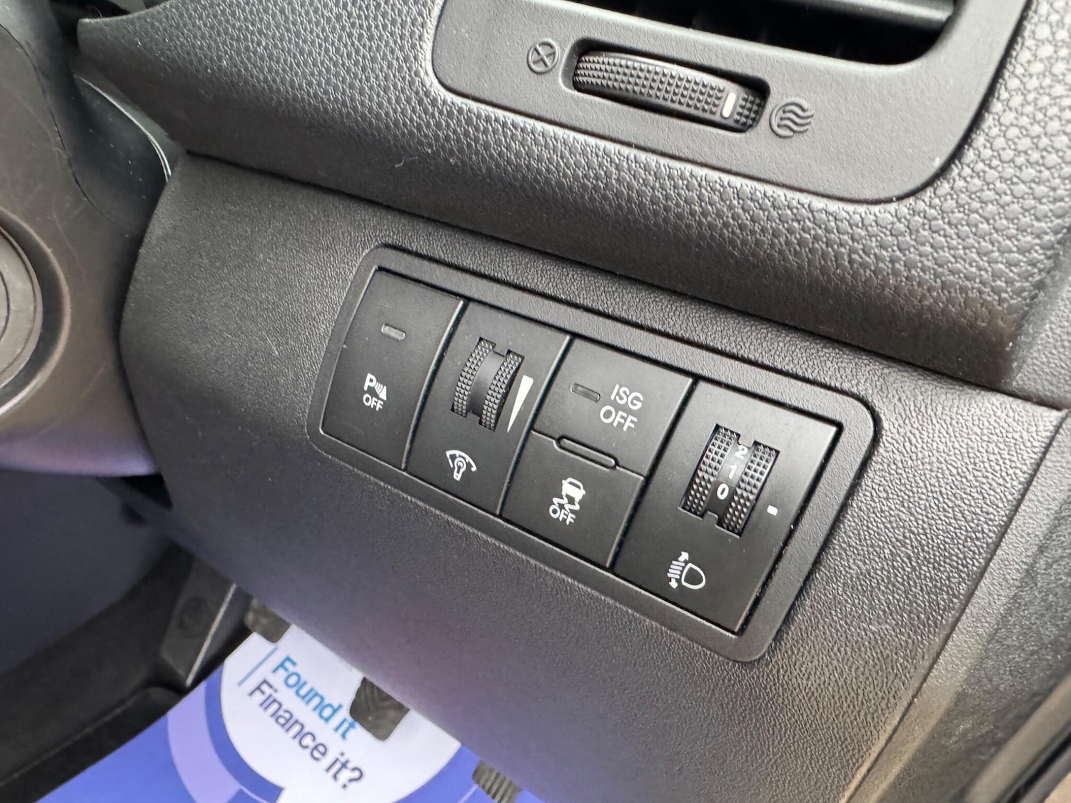 Used Kia Venga 2015 for sale - 77067132: Photo 29