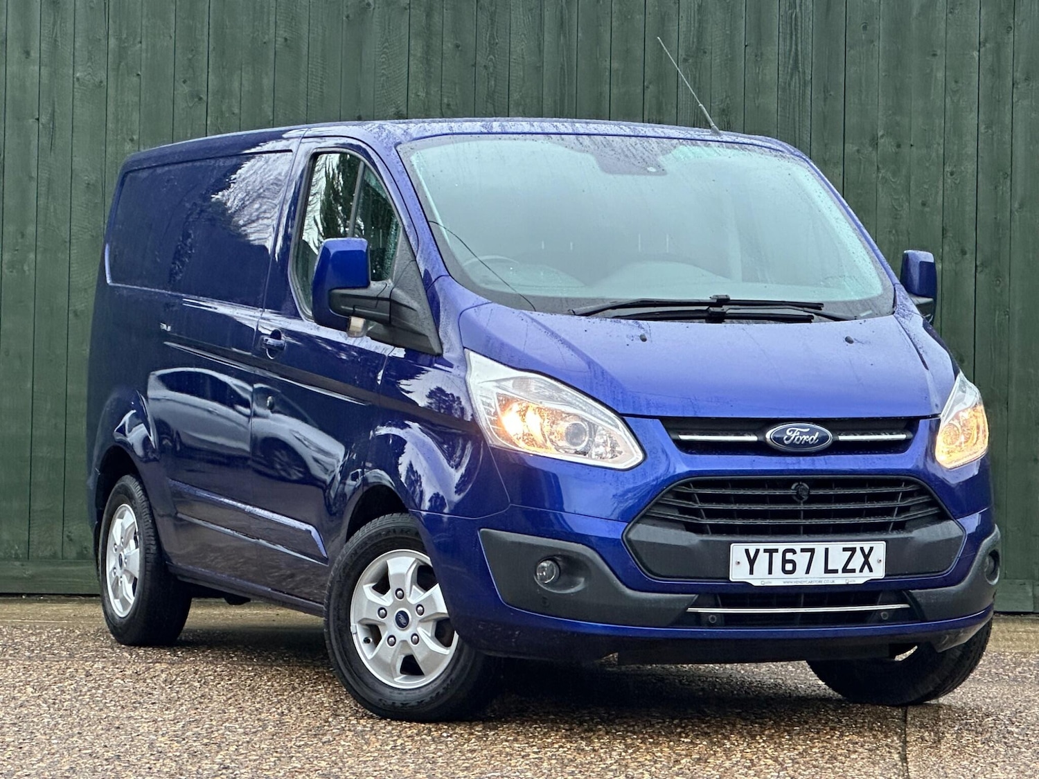 Used Ford Transit Custom 2017 for sale - 76927094: Photo 1