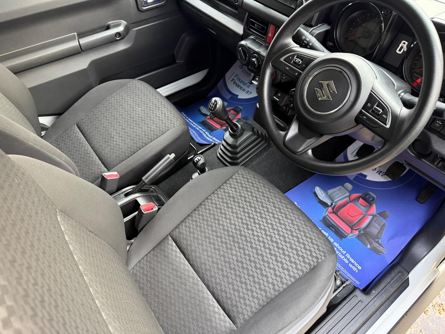 Used Suzuki Jimny 2023 for sale - 77237602: Photo 9