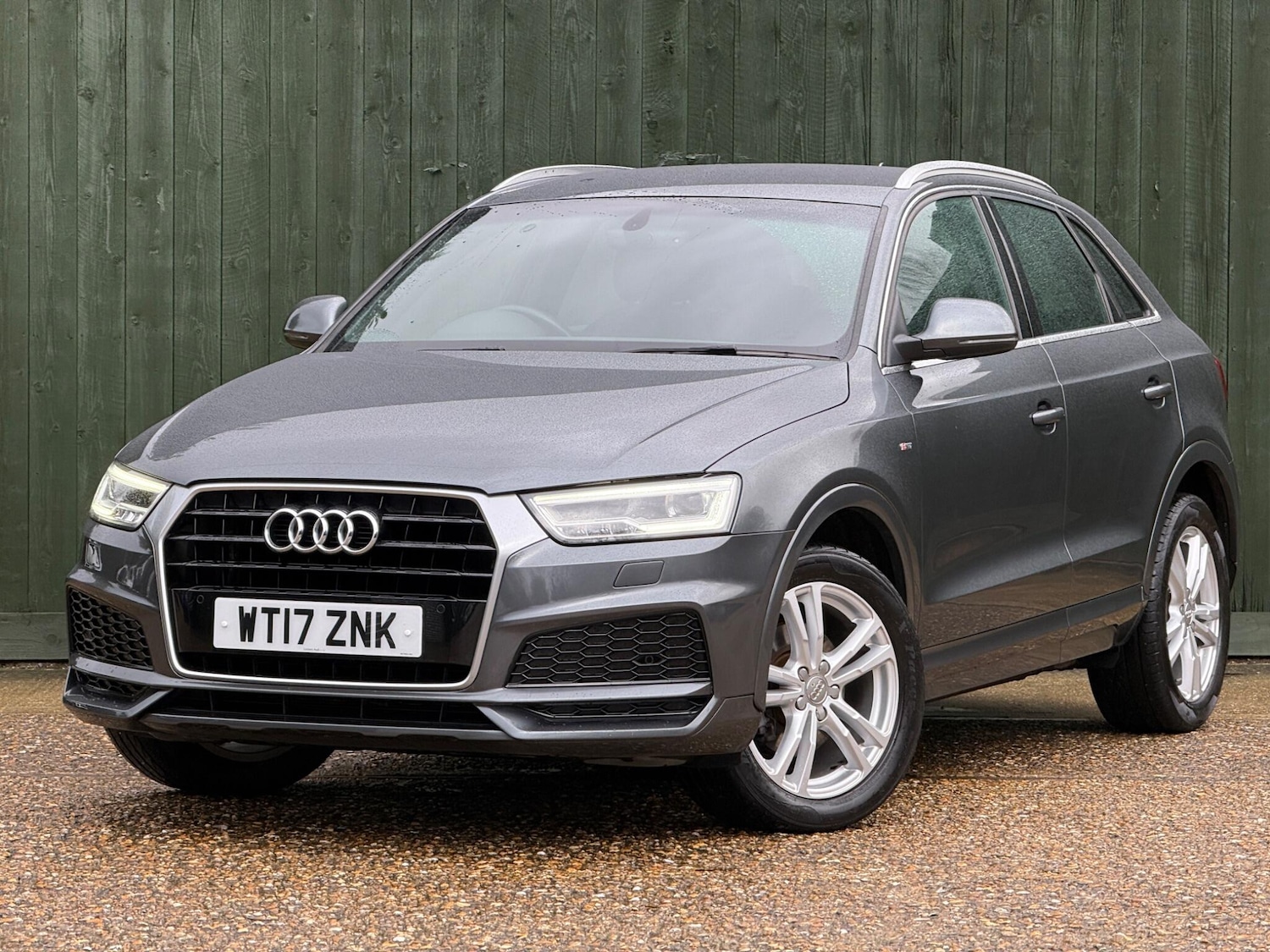 Used Audi Q3 2017 for sale - 77290729: Photo 10