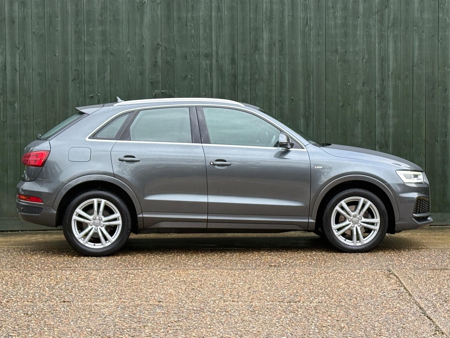 Used Audi Q3 2017 for sale - 77290729: Photo 26