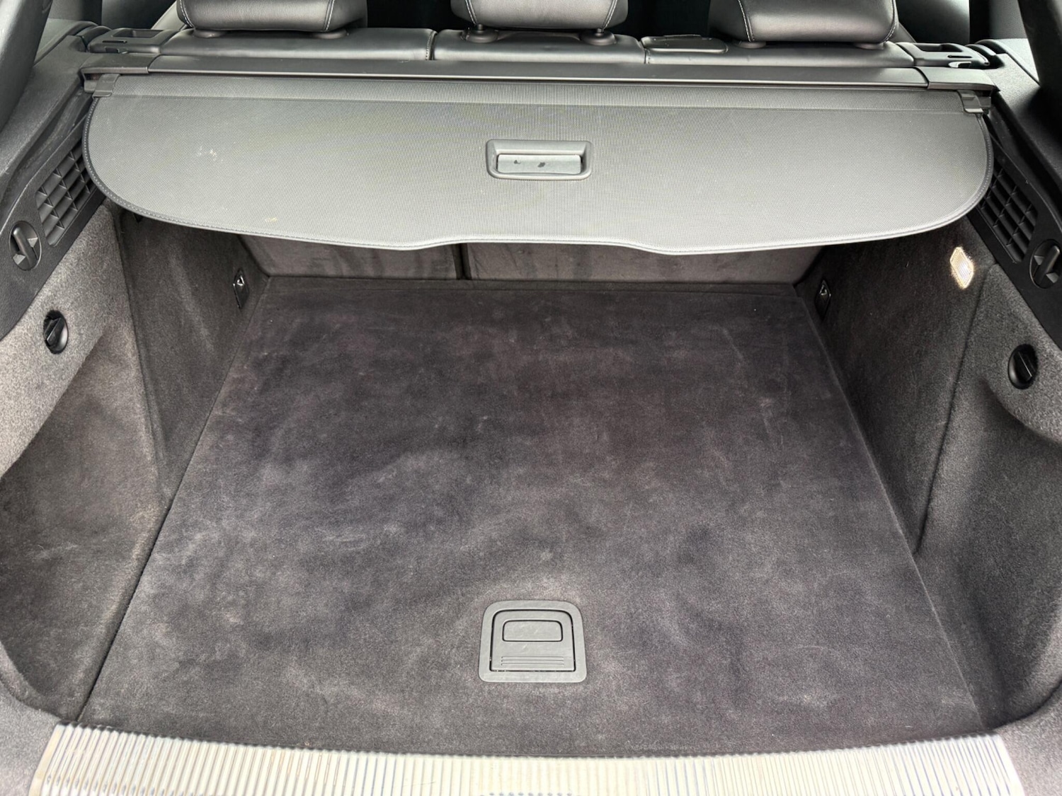 Used Audi Q3 2017 for sale - 77290729: Photo 45