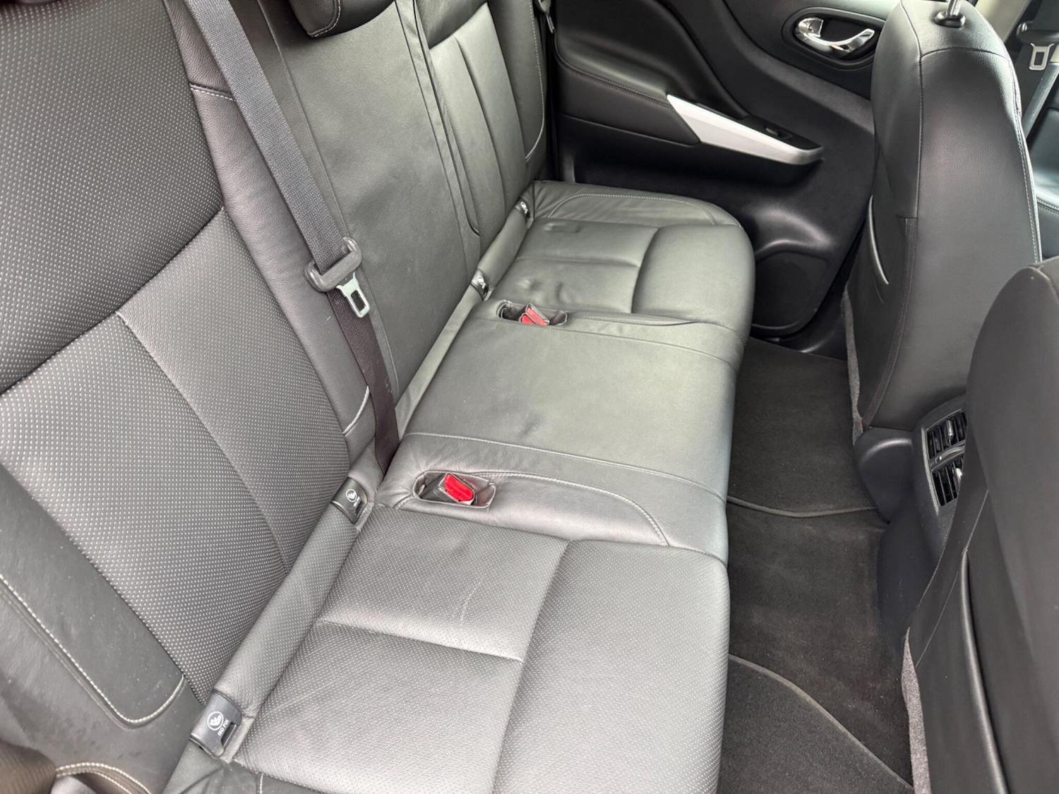 Used Nissan Navara 2017 for sale - 77612519: Photo 24