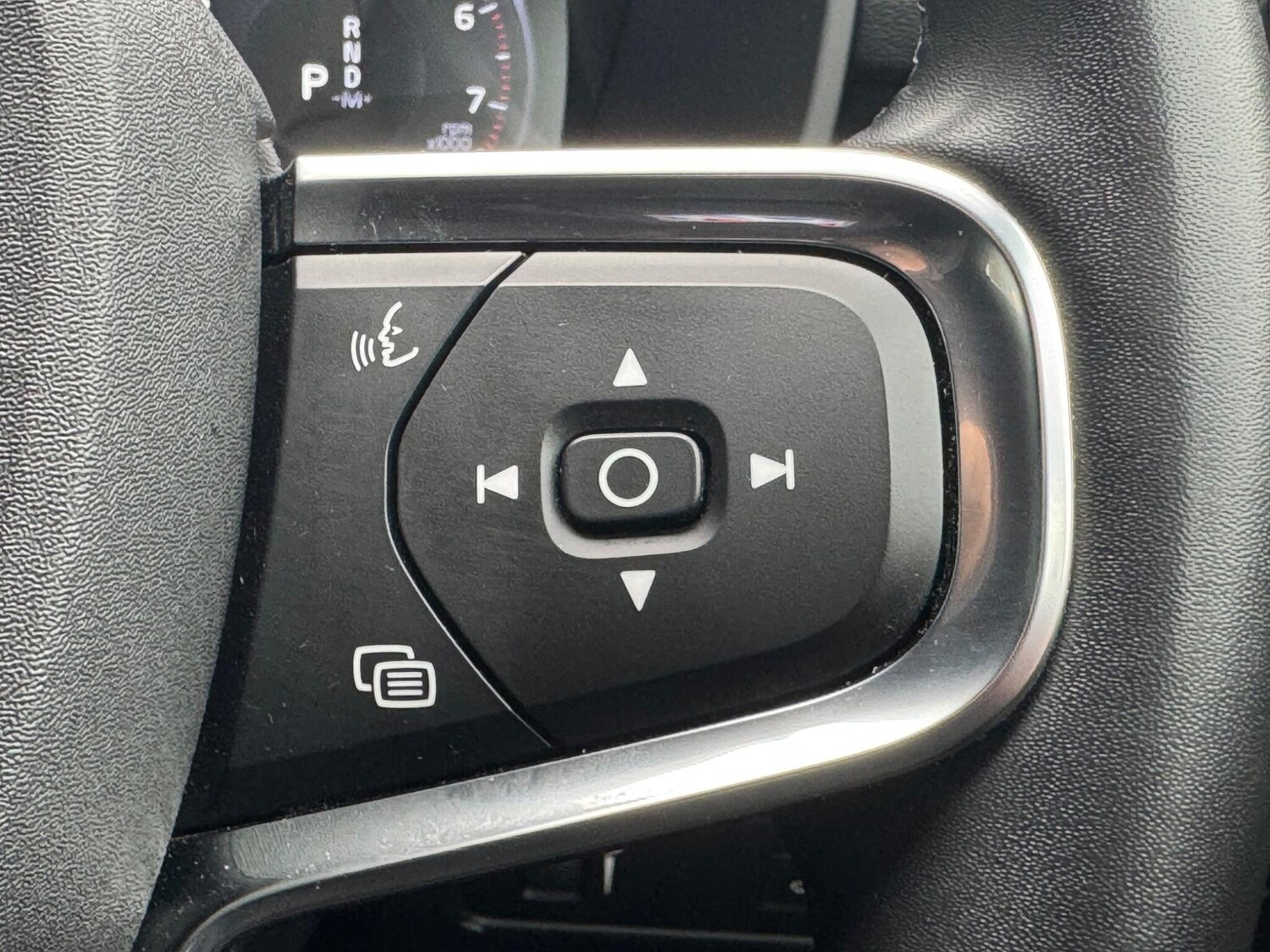 Used Volvo XC40 2021 for sale - 76295044: Photo 24