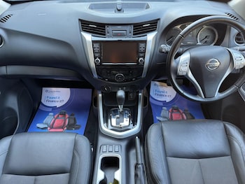 Used Nissan Navara 2021 for sale - 79201638: Photo