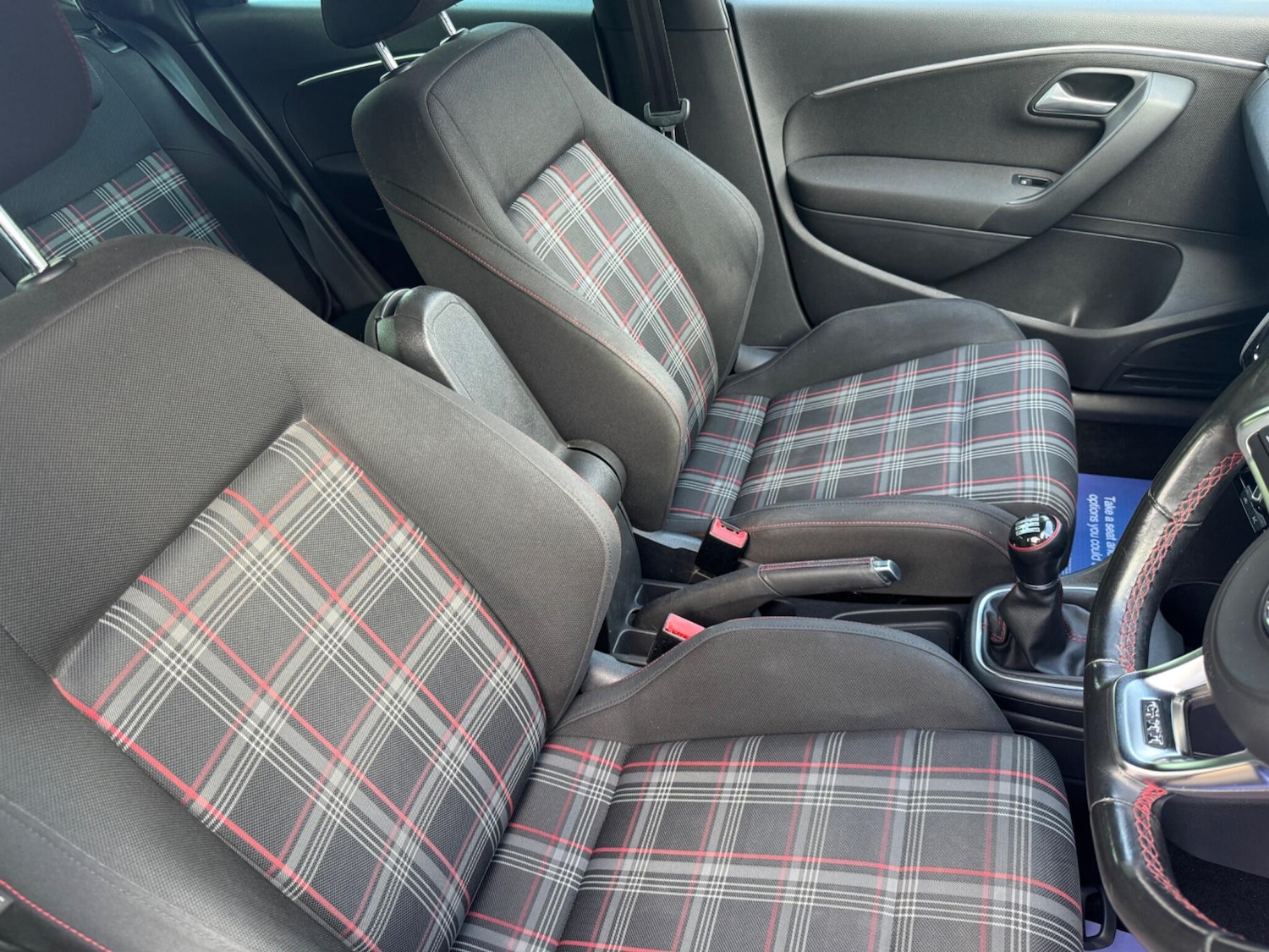 Used Volkswagen Polo 2016 for sale - 76398522: Photo 9