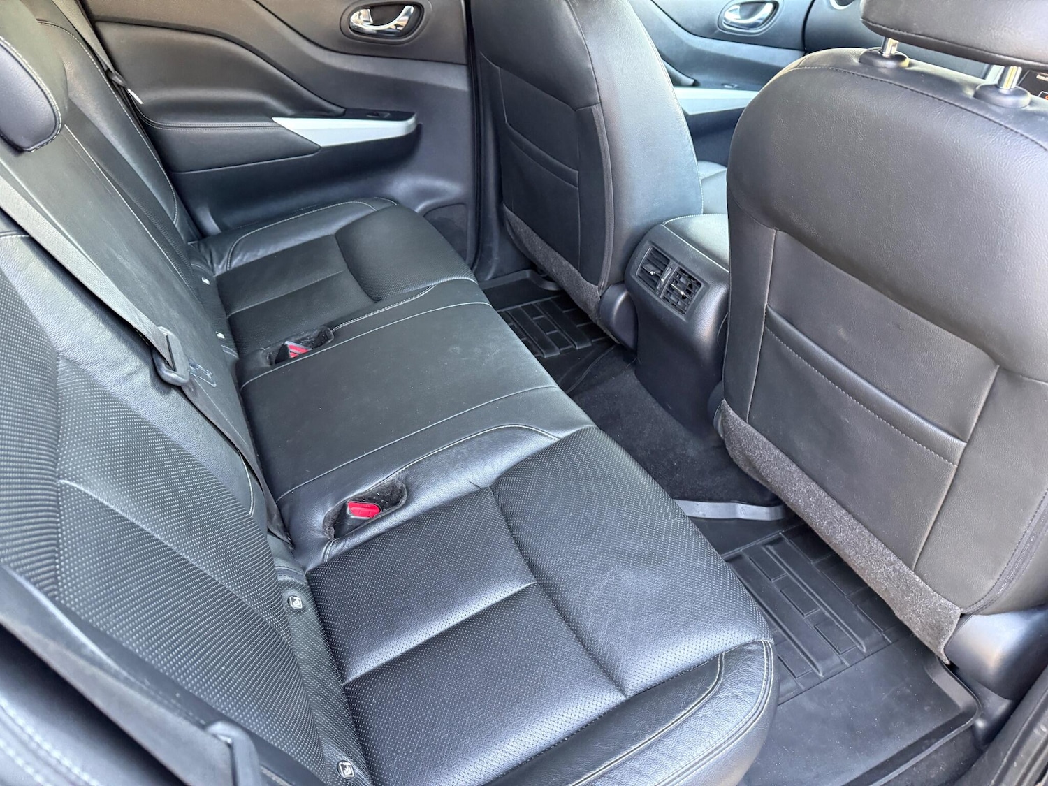 Used Nissan Navara 2021 for sale - 77074131: Photo 31