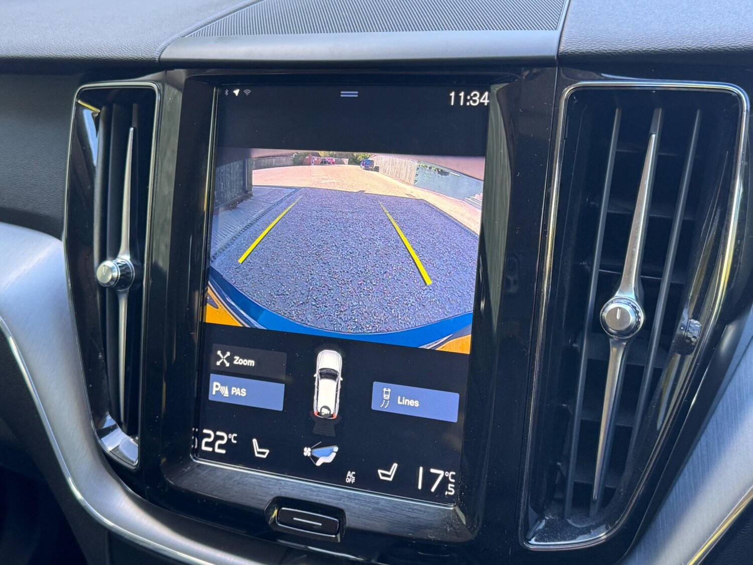 Used Volvo XC60 2019 for sale - 76072648: Photo 37