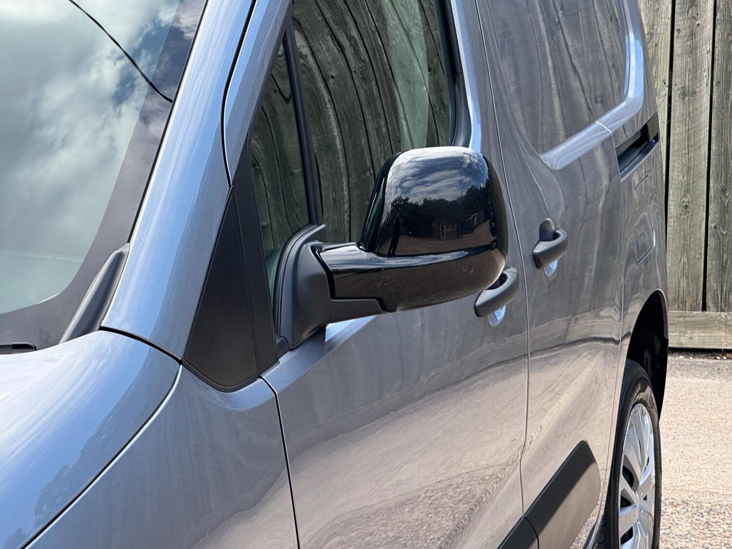 Vehicle 29