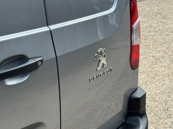 Used Peugeot Partner 2022 for sale - 74921147: Photo 44
