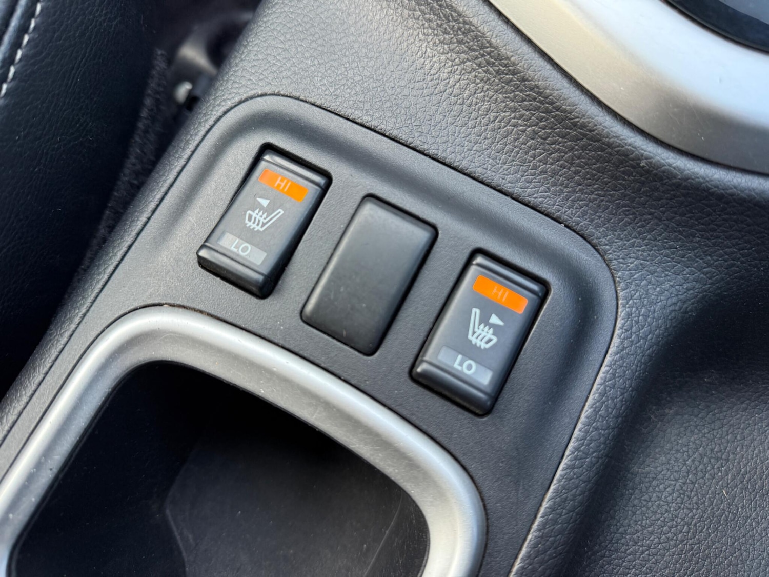 Used Nissan Navara 2019 for sale - 76753302: Photo 21