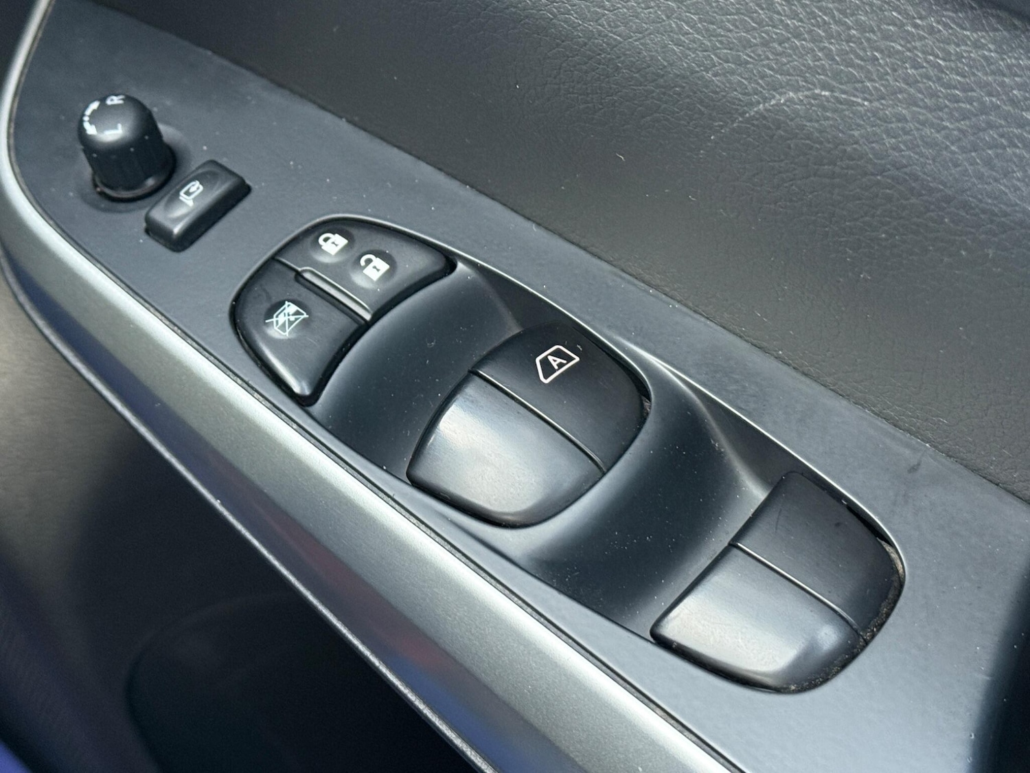 Used Nissan Navara 2019 for sale - 76753302: Photo 28