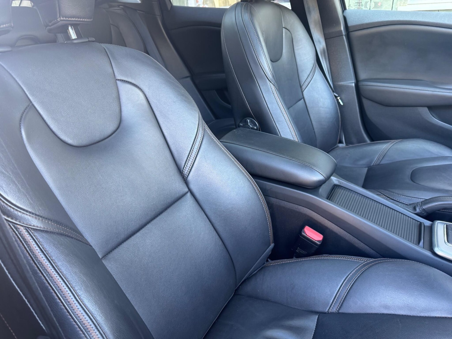 Used Volvo V40 Cross Country 2018 for sale - 76122187: Photo 17