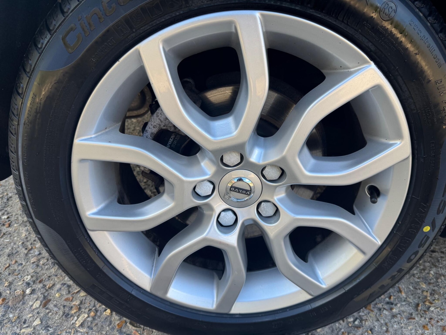 Used Volvo V40 Cross Country 2018 for sale - 76122187: Photo 31