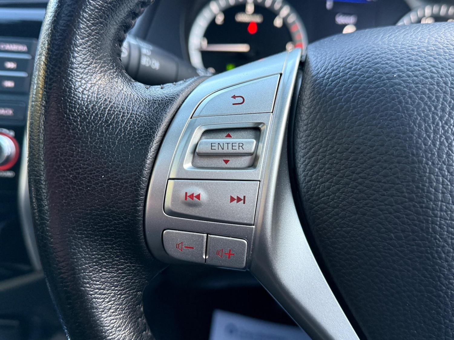 Used Nissan Navara 2021 for sale - 77001115: Photo 30