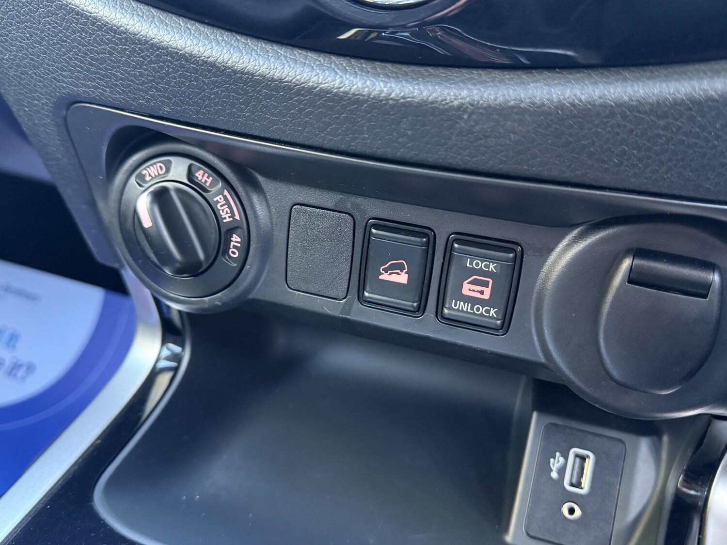 Used Nissan Navara 2021 for sale - 77001115: Photo 31