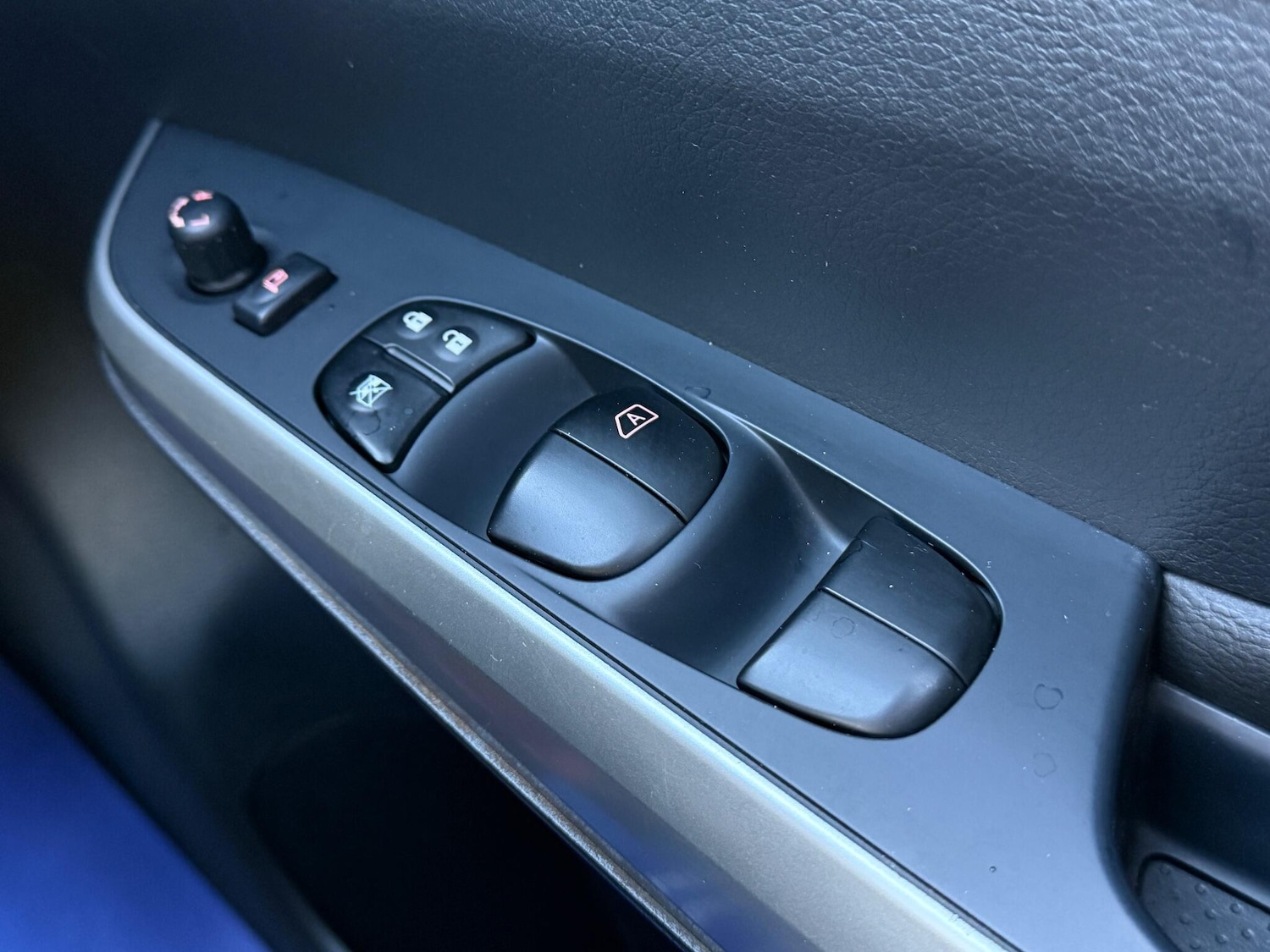 Used Nissan Navara 2021 for sale - 77001115: Photo 41