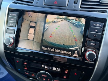 Used Nissan Navara 2021 for sale - 77001115: Photo