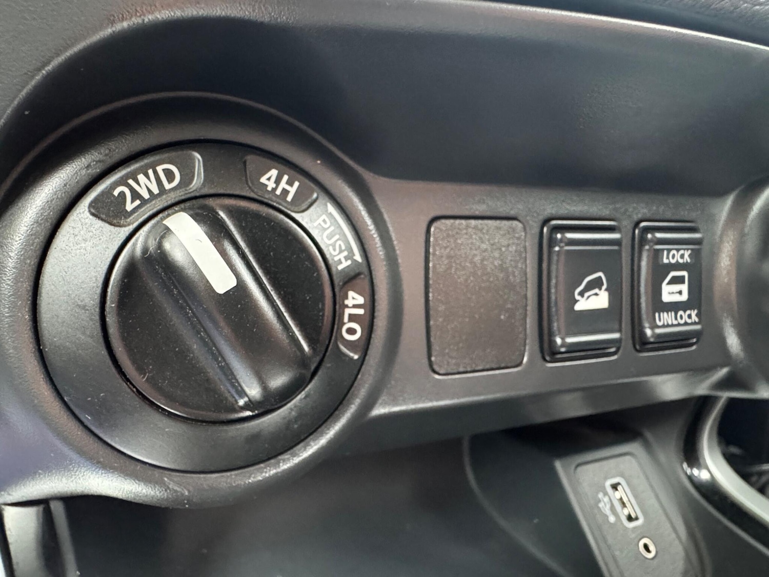 Used Nissan Navara 2021 for sale - 76166377: Photo 25