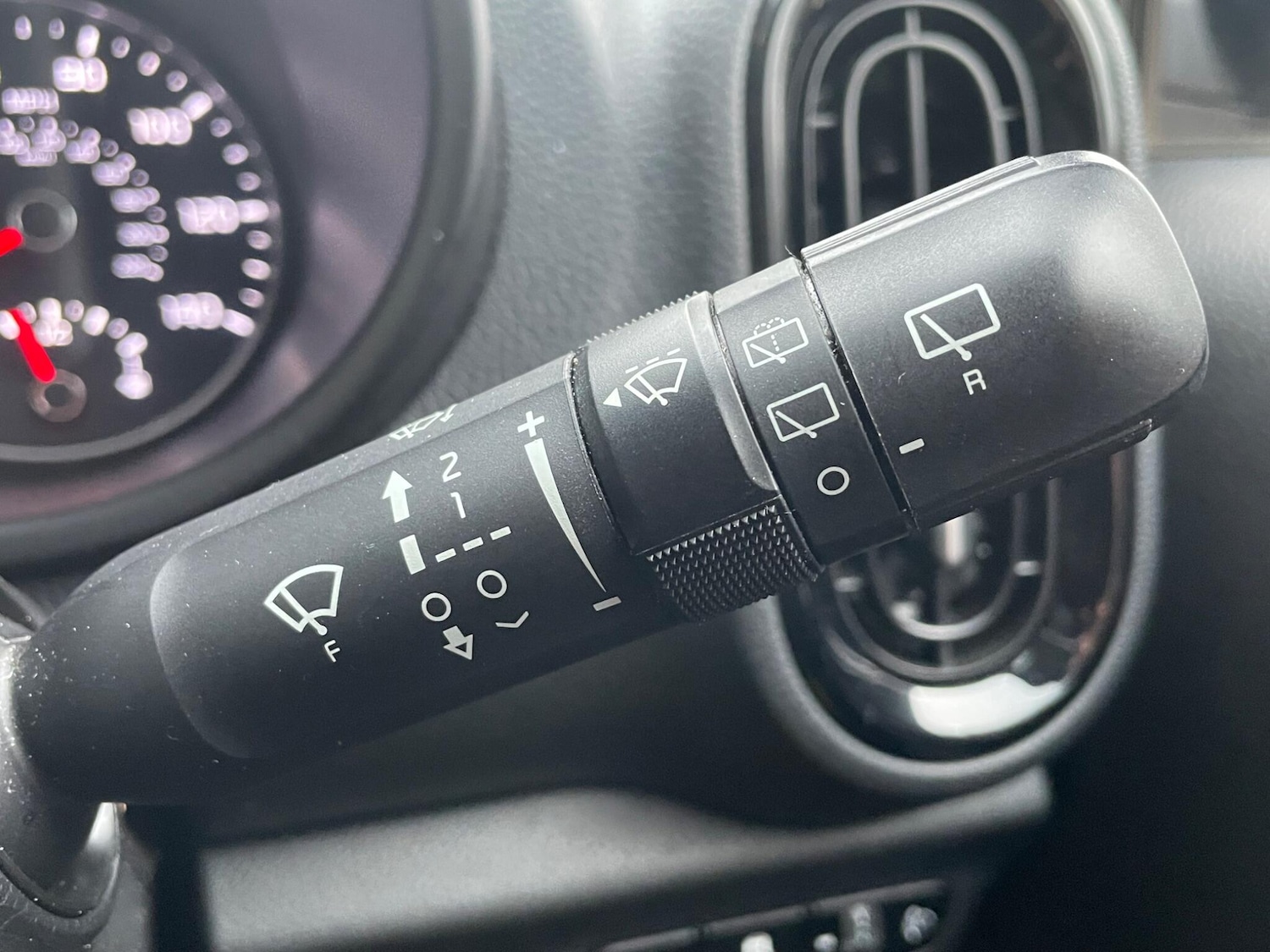 Used Kia Picanto 2021 for sale - 76283308: Photo 30