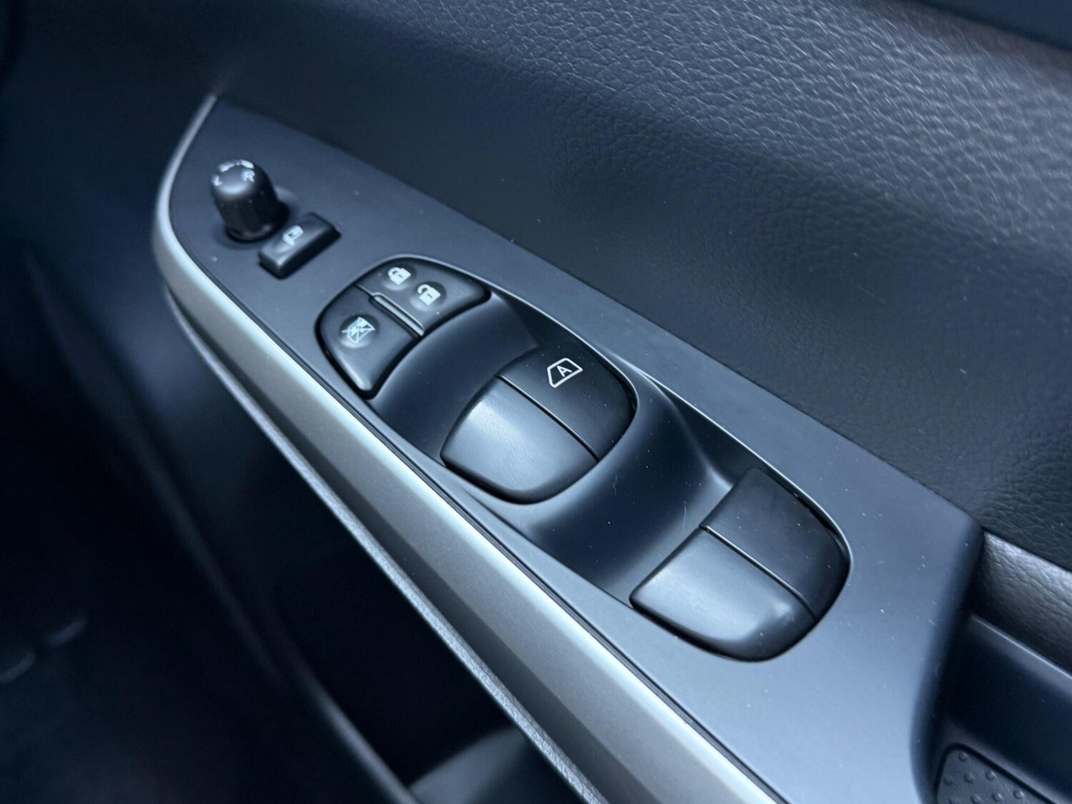 Used Nissan Navara 2021 for sale - 77958518: Photo 33