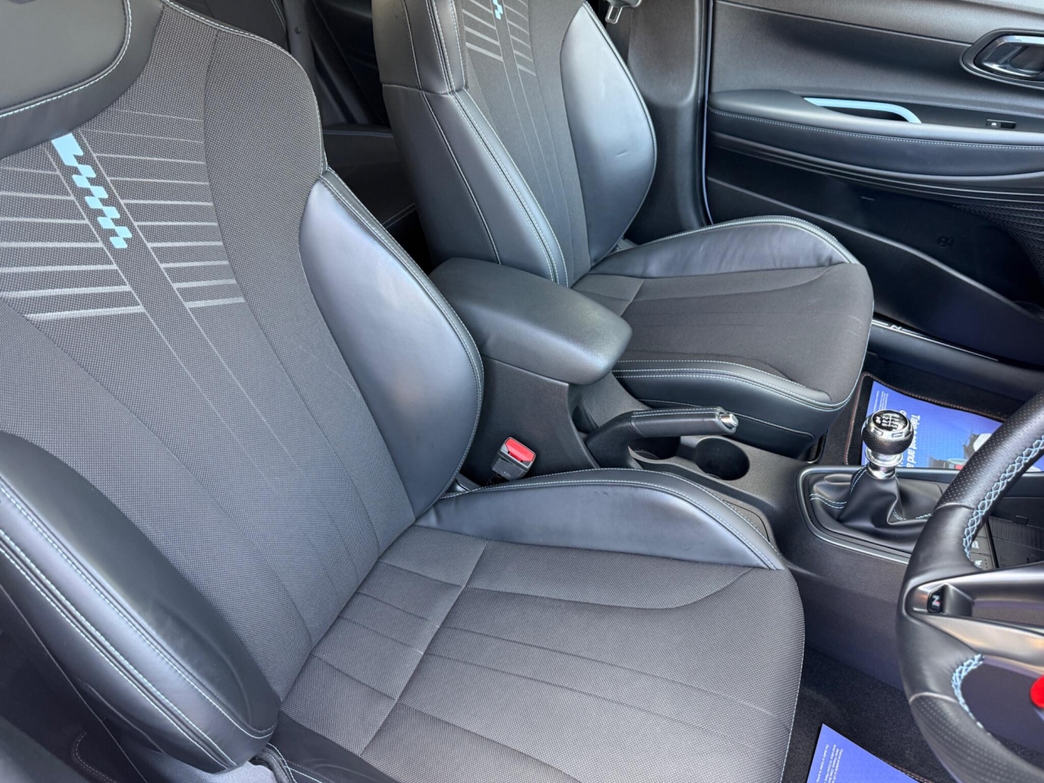 Used Hyundai i20 2023 for sale - 77737147: Photo 11