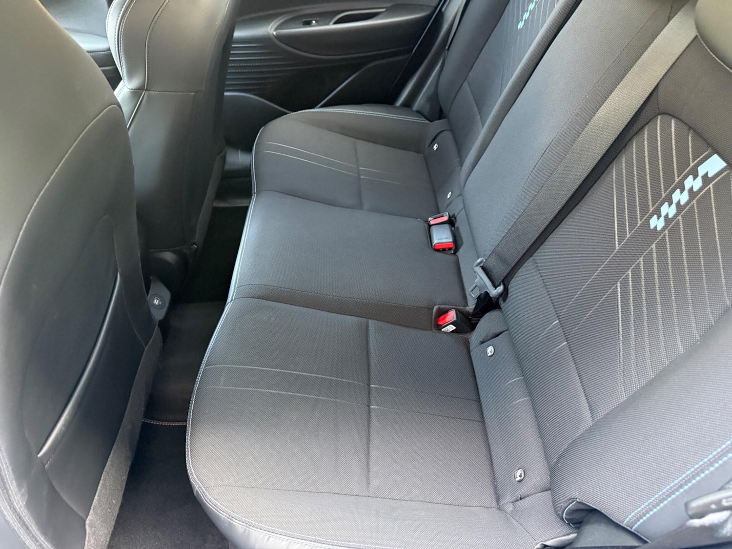 Used Hyundai i20 2023 for sale - 77737147: Photo 31