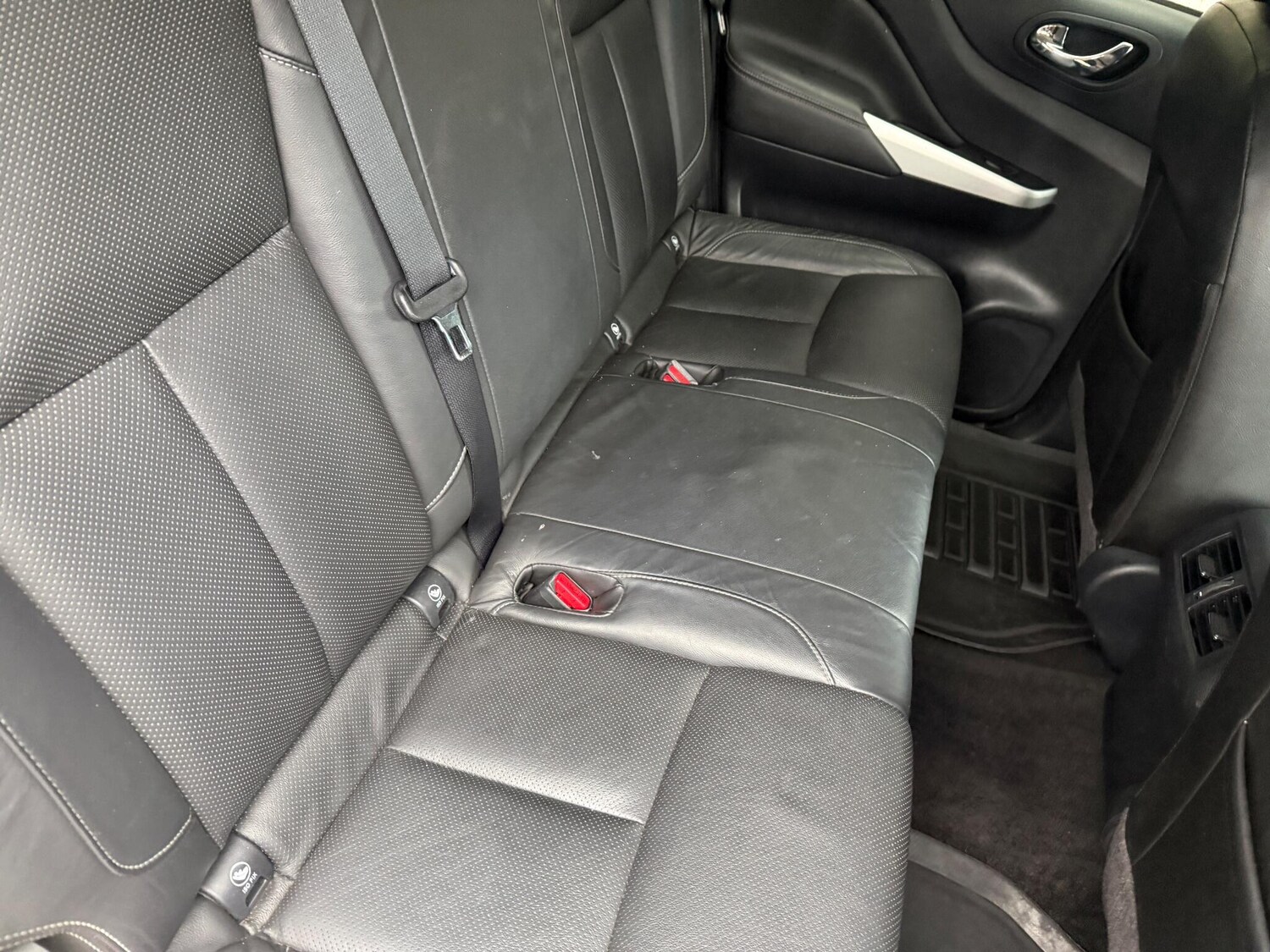 Used Nissan Navara 2016 for sale - 77190621: Photo 20