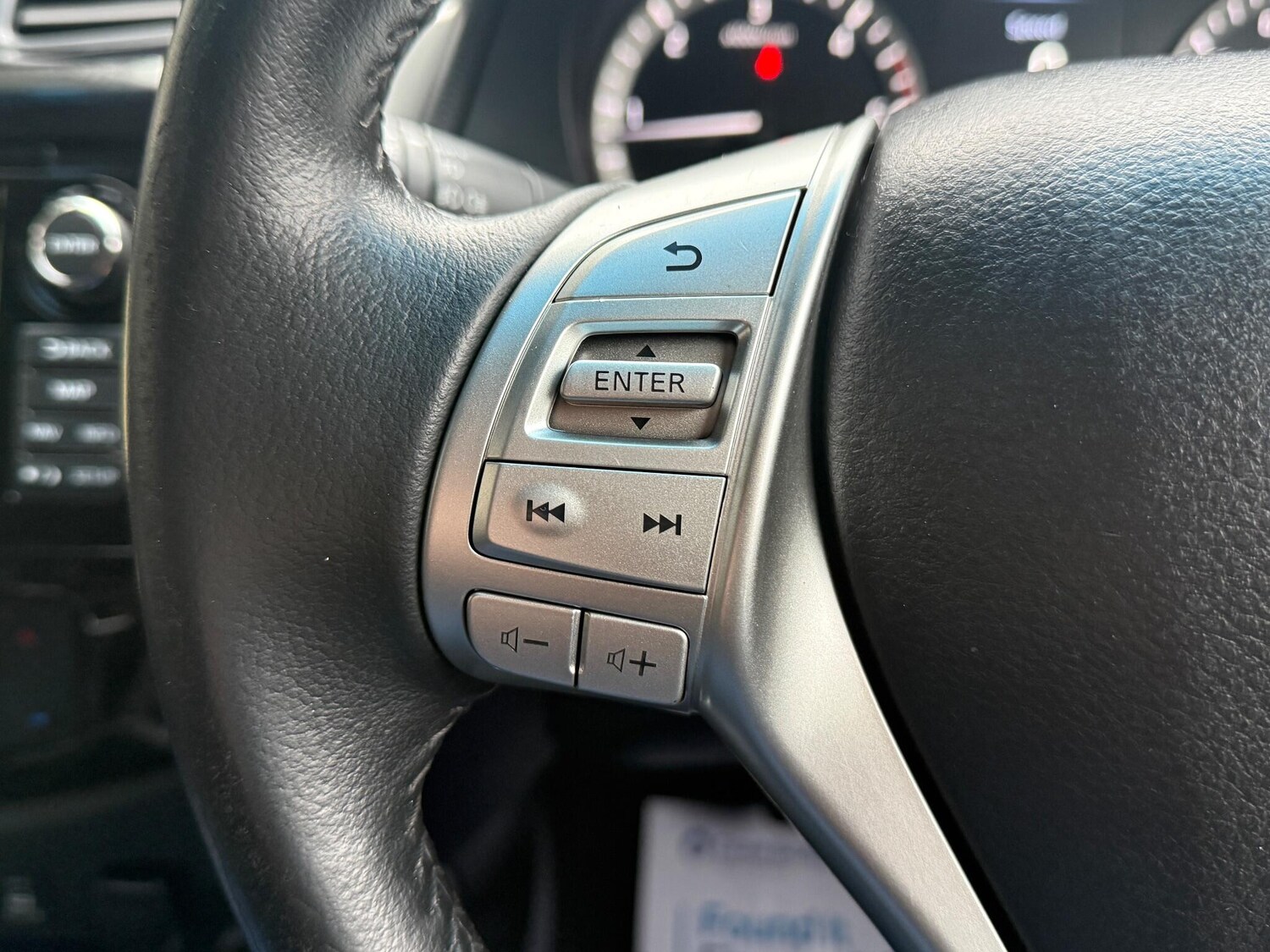 Used Nissan Navara 2016 for sale - 77190621: Photo 27