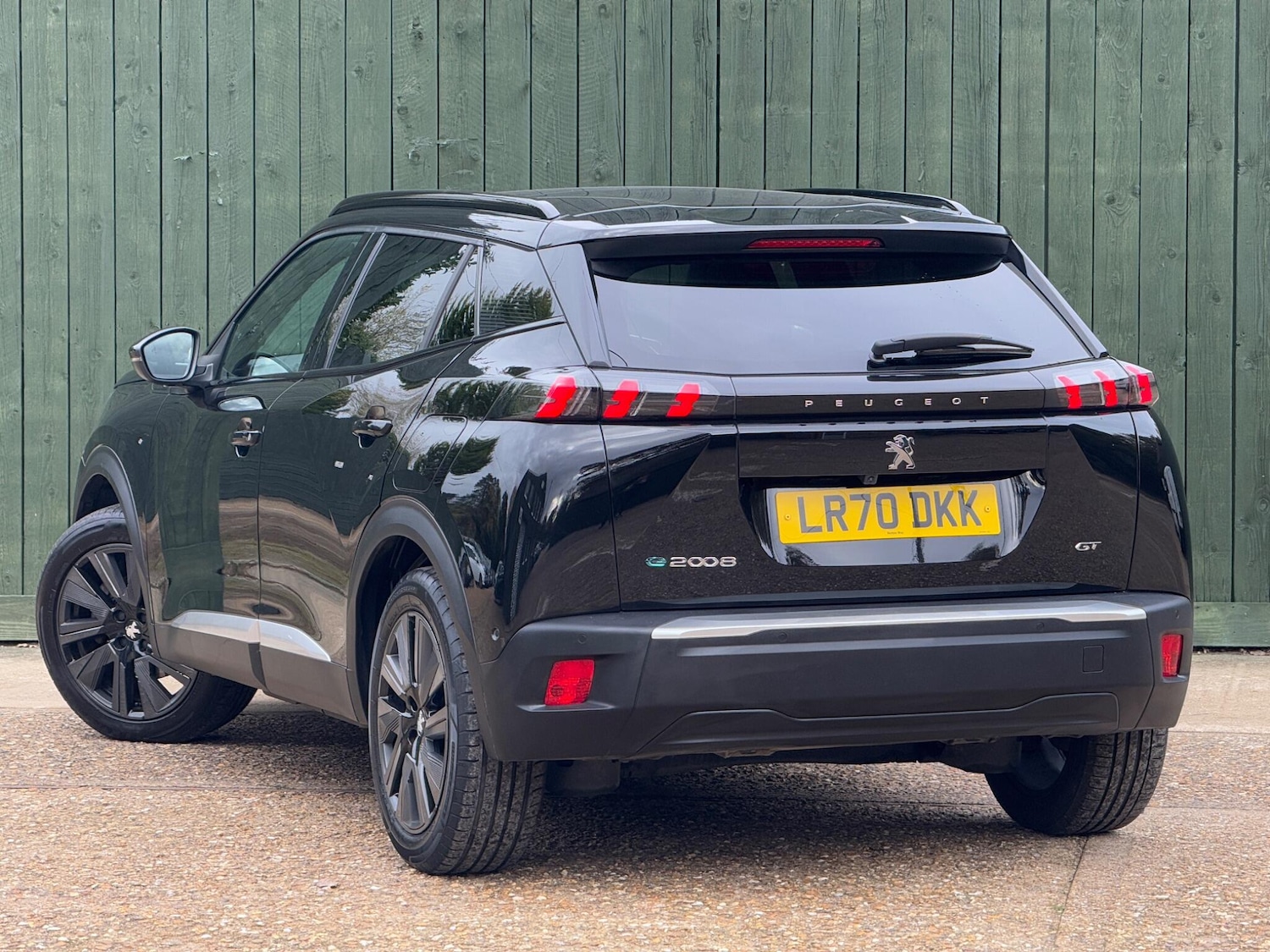 Used Peugeot E-2008 2021 for sale - 76425288: Photo 14