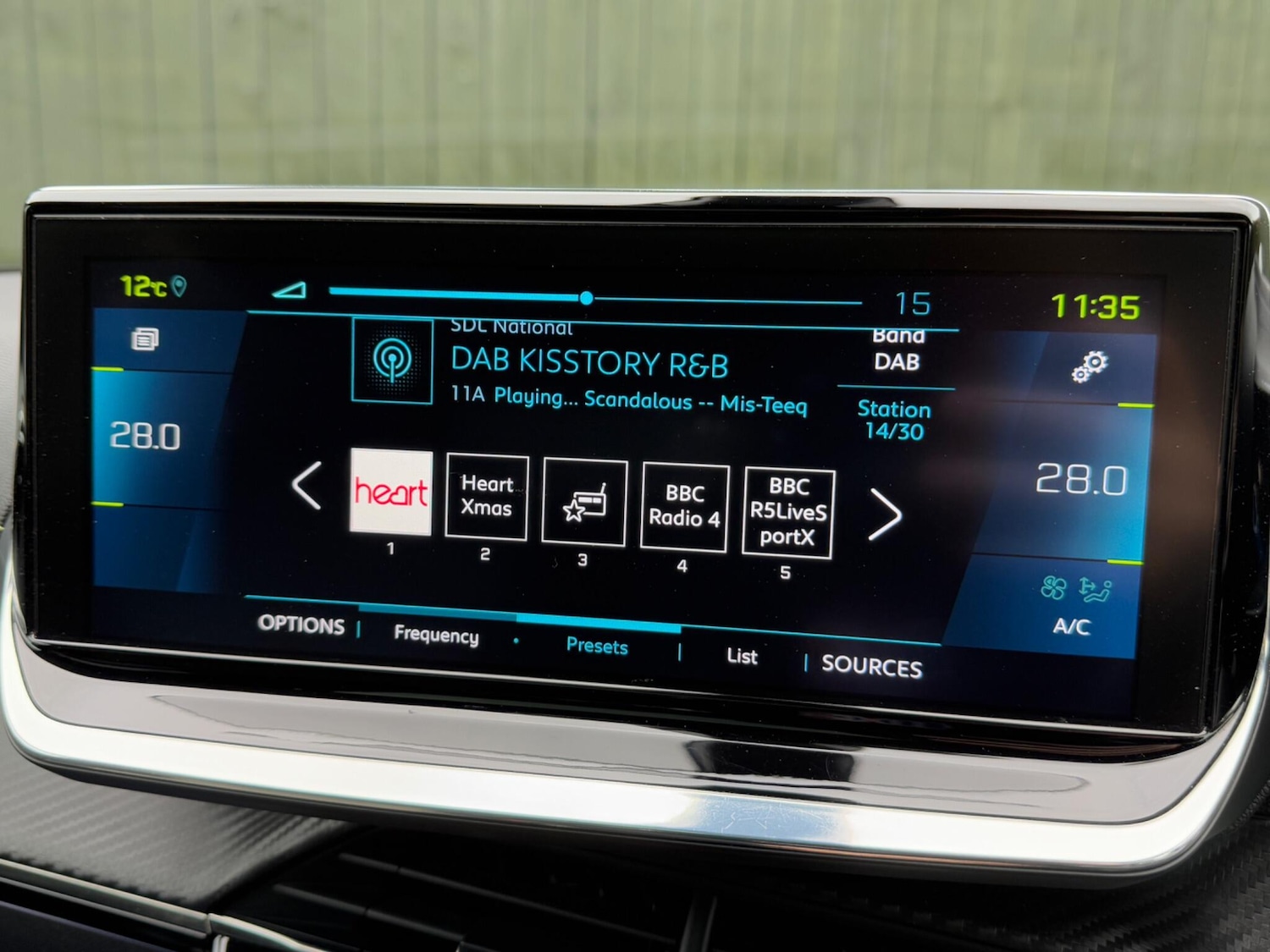 Used Peugeot E-2008 2021 for sale - 76425288: Photo 18