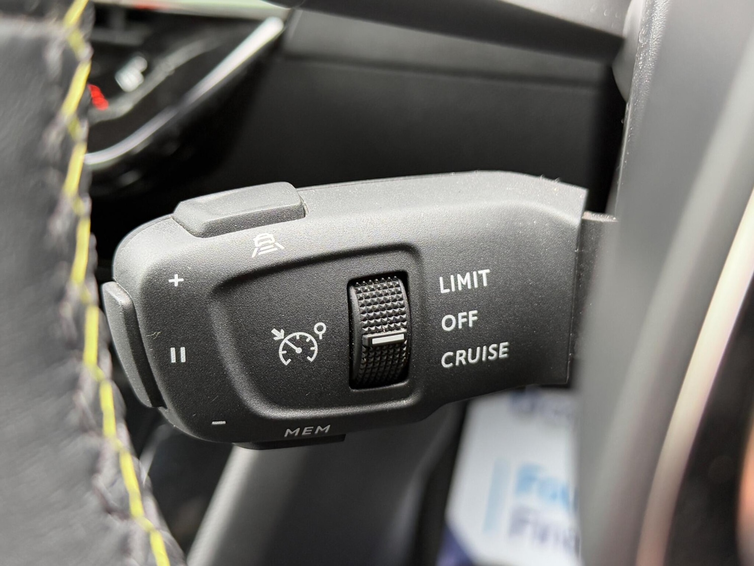 Used Peugeot E-2008 2021 for sale - 76425288: Photo 32