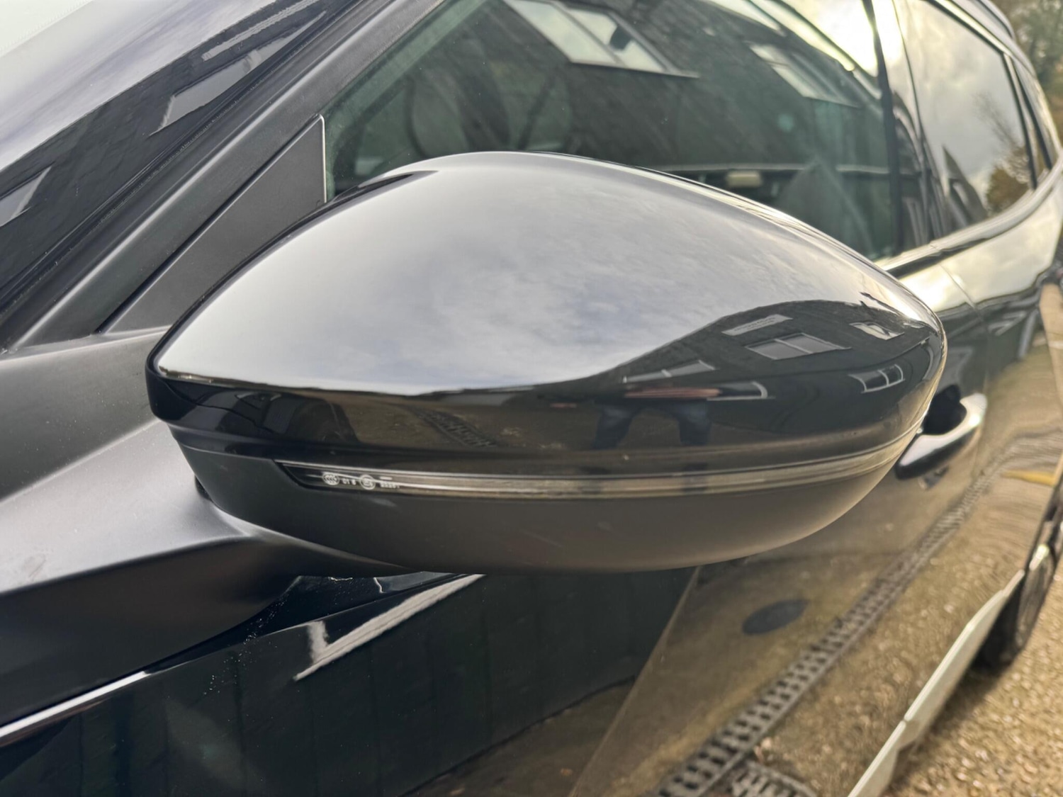 Used Peugeot E-2008 2021 for sale - 76425288: Photo 47