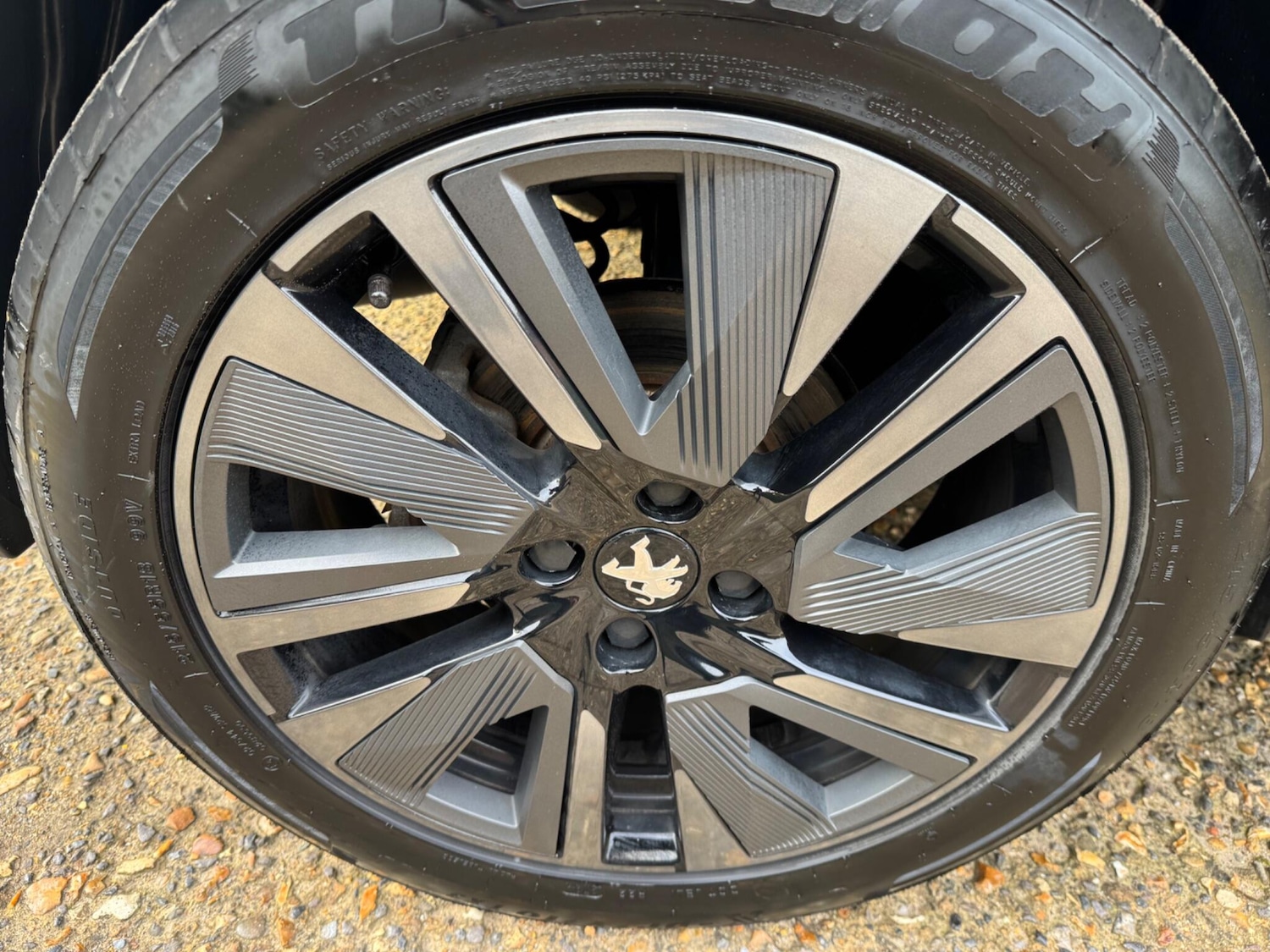 Used Peugeot E-2008 2021 for sale - 76425288: Photo 49