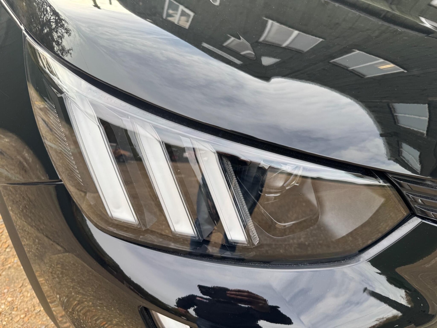 Used Peugeot E-2008 2021 for sale - 76425288: Photo 54