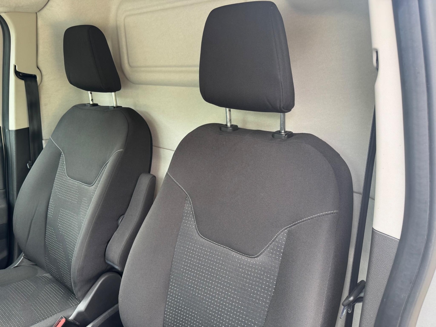 Used Ford Transit Courier 2022 for sale - 76325963: Photo 15