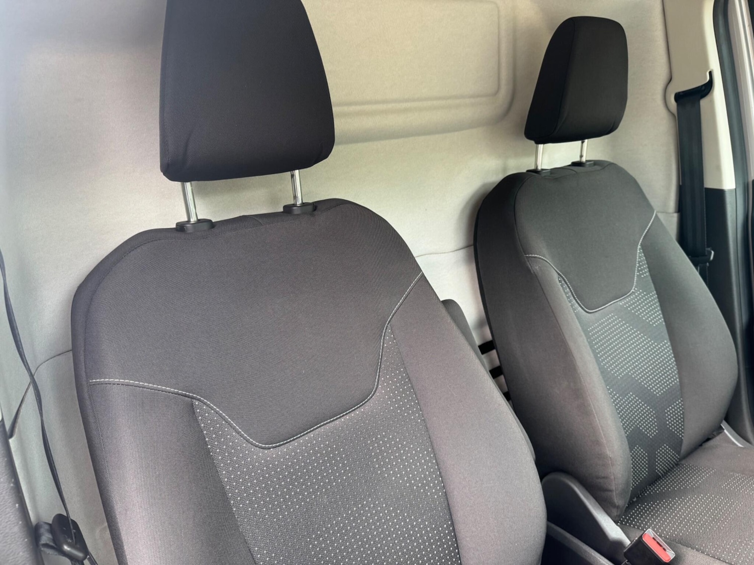 Used Ford Transit Courier 2022 for sale - 76325963: Photo 9