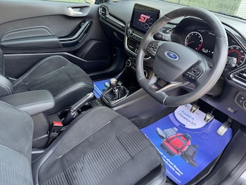 Used Ford Fiesta 2018 for sale - 77970399: Photo