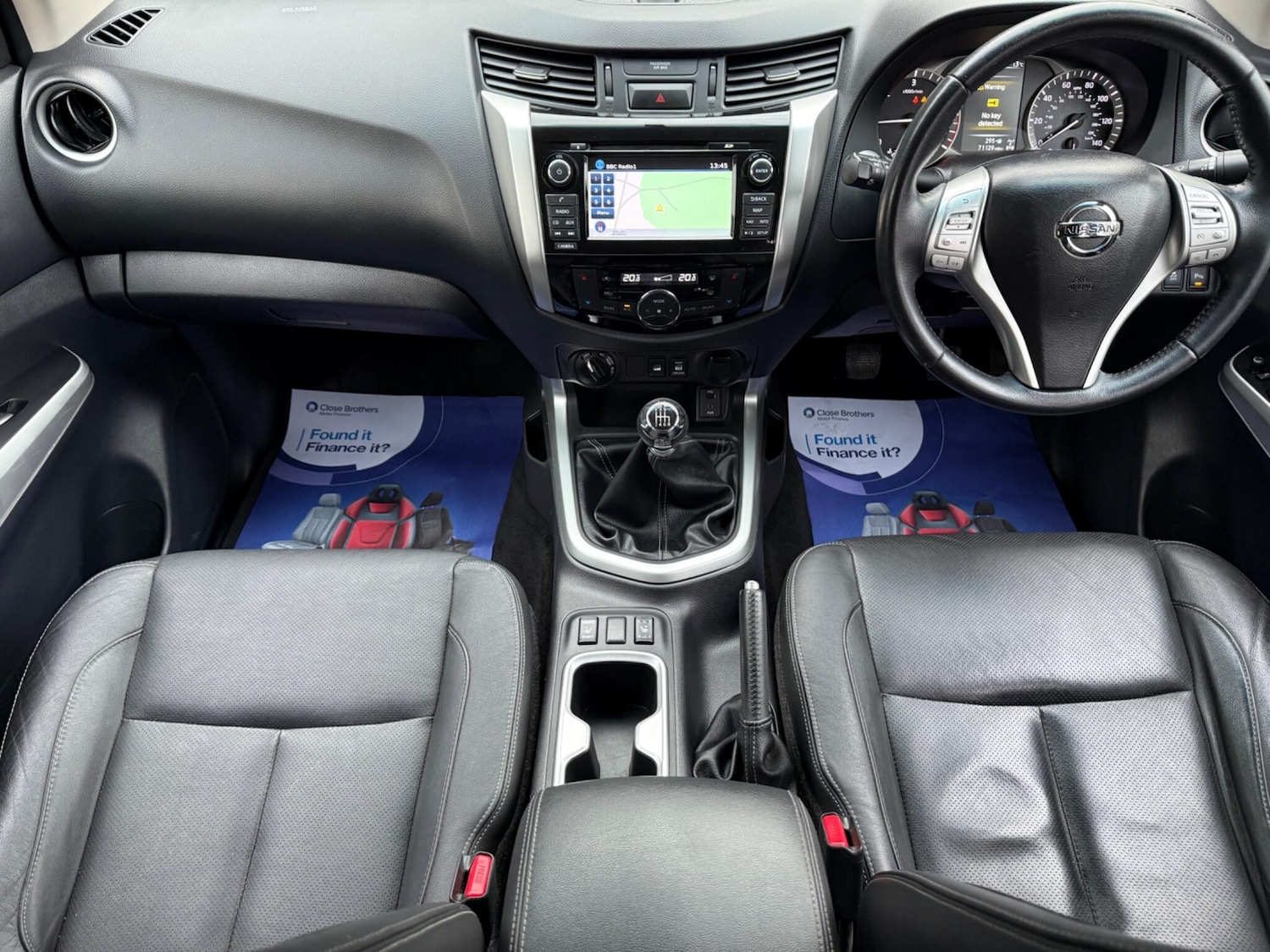 Used Nissan Navara 2017 for sale - 76592352: Photo 24