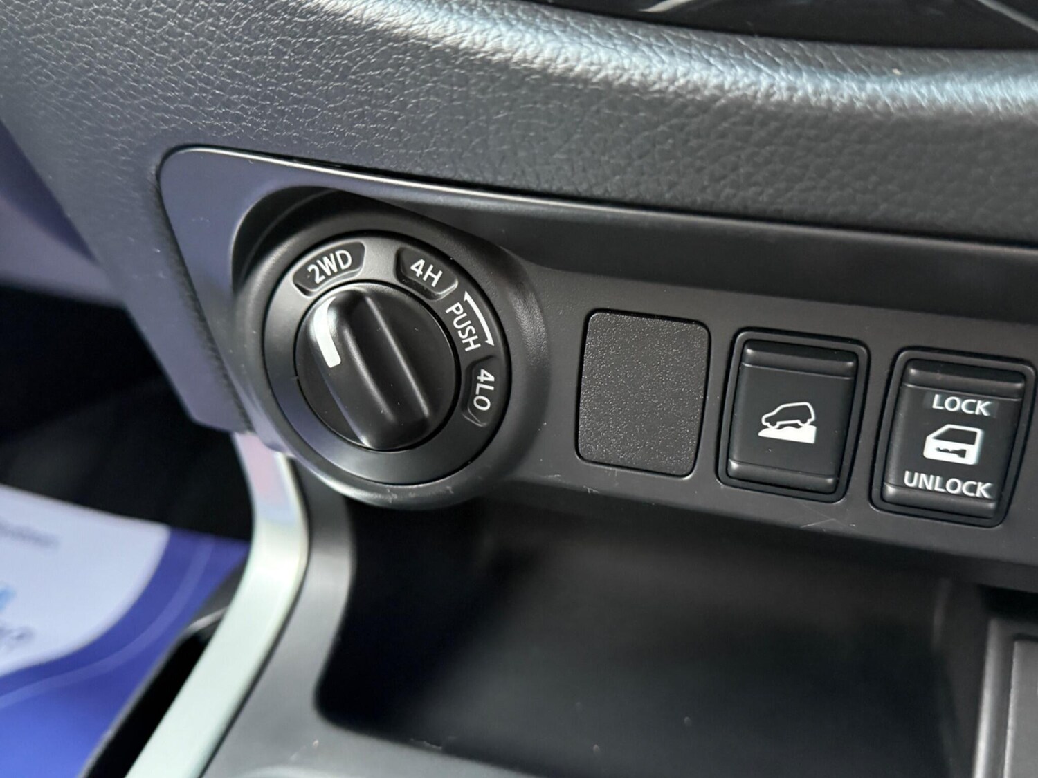 Used Nissan Navara 2017 for sale - 76592352: Photo 29