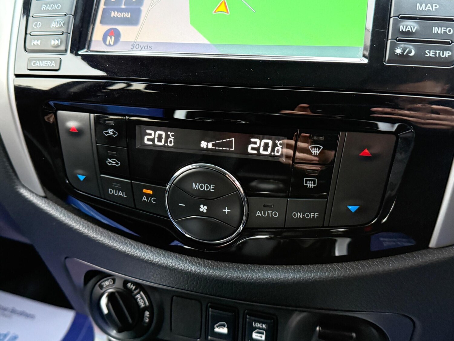 Used Nissan Navara 2017 for sale - 76592352: Photo 33