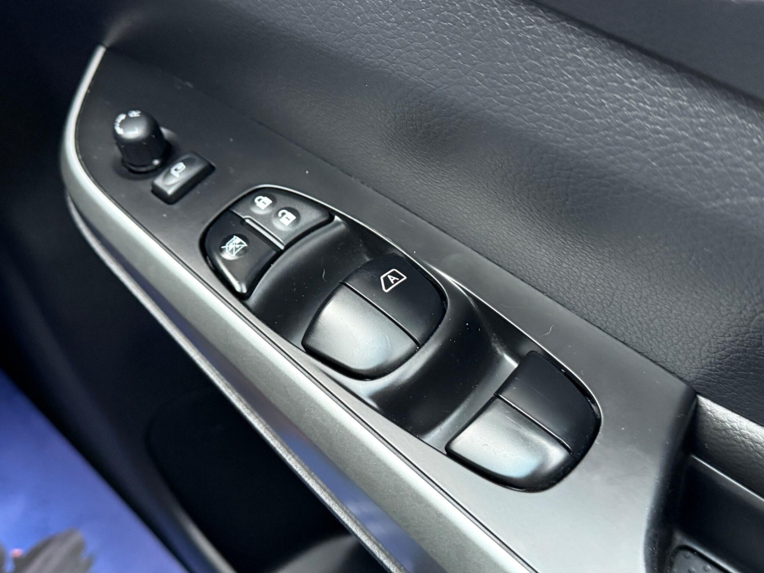 Used Nissan Navara 2017 for sale - 76592352: Photo 37