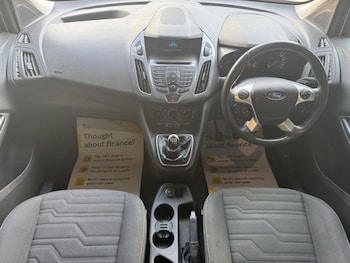 Used Ford Grand Tourneo Connect 2017 for sale - 75588447: Photo