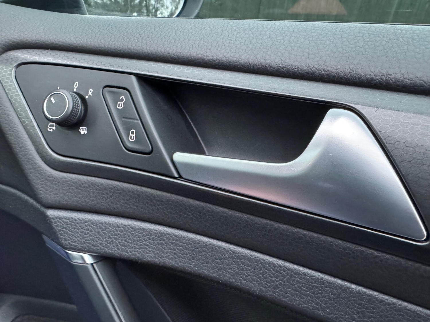 Used Volkswagen Golf 2019 for sale - 77278676: Photo 29