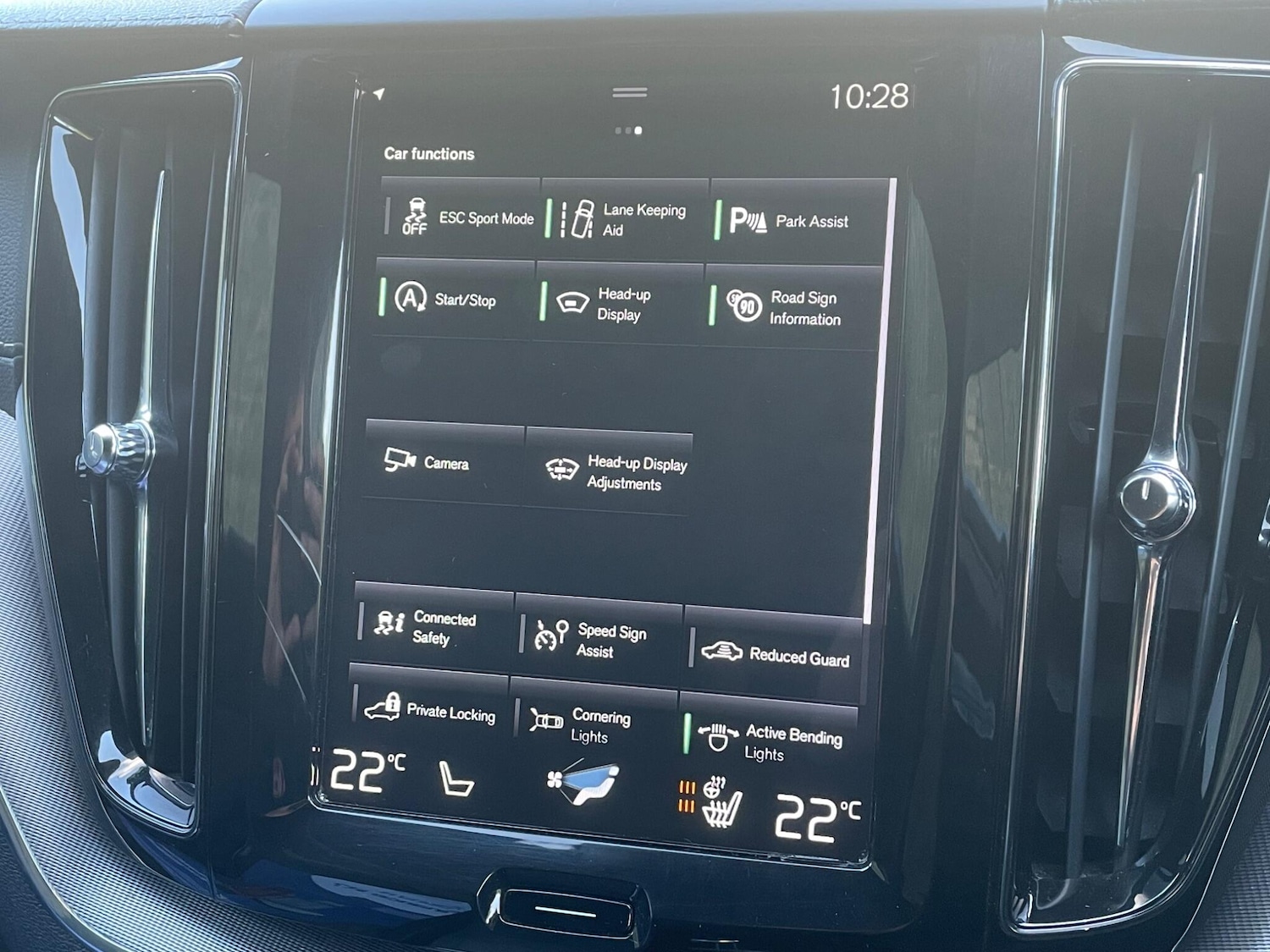 Used Volvo XC60 for sale - 76989065: Photo 31